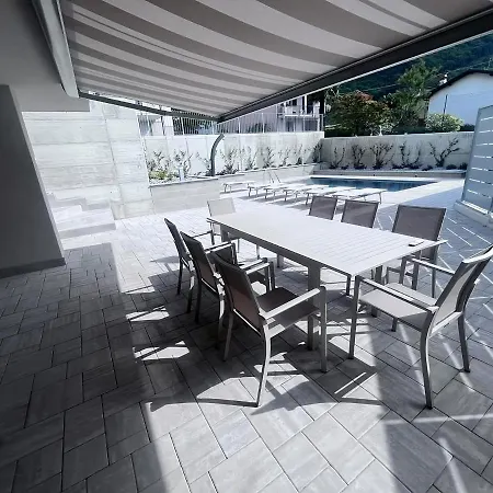 Claudia With Private Pool بيت للعطل